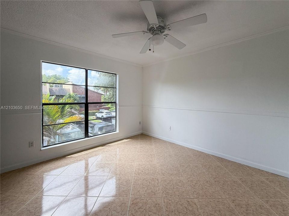 В аренду: $2,750 (3 спален, 2 ванн, 1550 Квадратных фут)