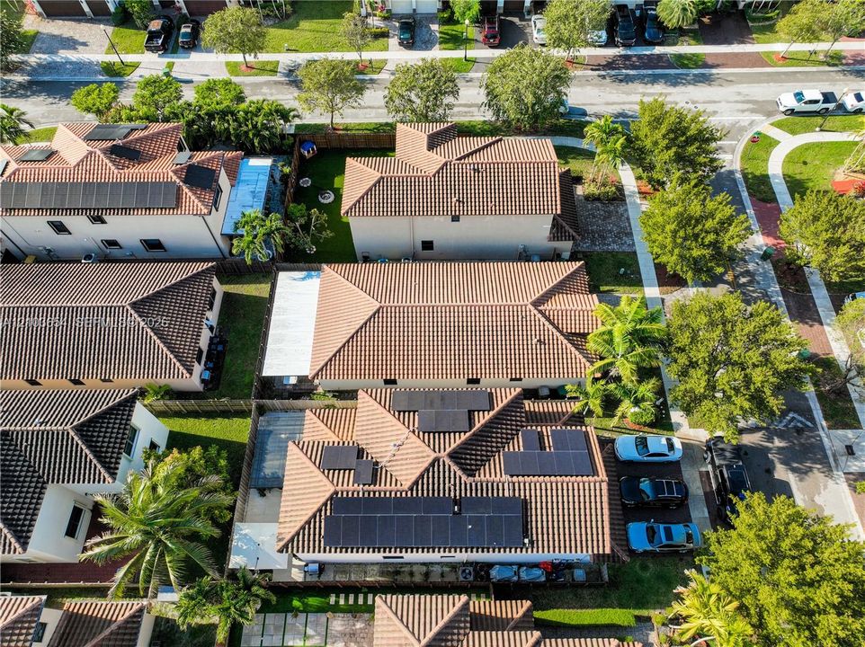 На продажу: $444,444 (4 спален, 2 ванн, 1670 Квадратных фут)