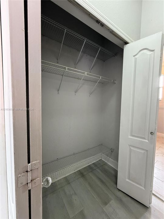 В аренду: $1,400 (1 спален, 1 ванн, 2630 Квадратных фут)