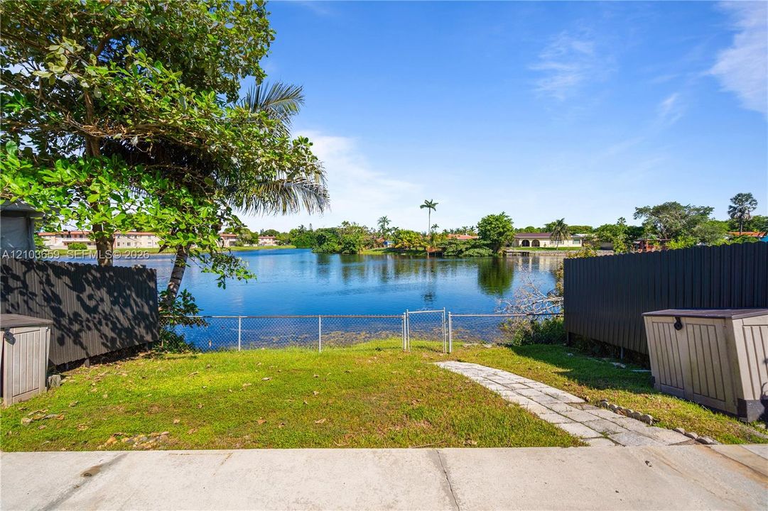 En Venta: $545,000 (3 camas, 1 baños, 1015 Pies cuadrados)