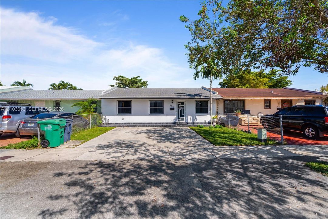 En Venta: $545,000 (3 camas, 1 baños, 1015 Pies cuadrados)