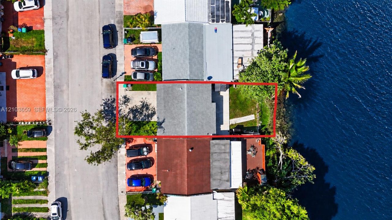 En Venta: $545,000 (3 camas, 1 baños, 1015 Pies cuadrados)
