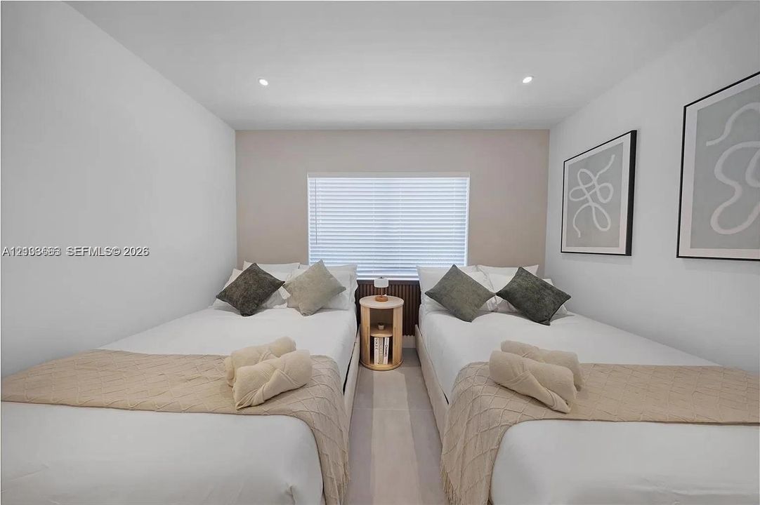 В аренду: $3,800 (2 спален, 2 ванн, 900 Квадратных фут)