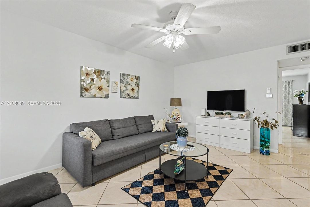 En Venta: $85,000 (1 camas, 1 baños, 720 Pies cuadrados)