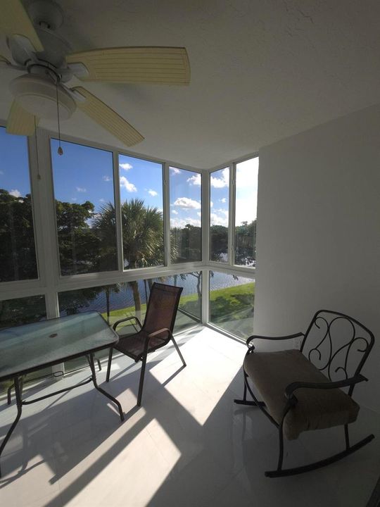 Enclosed patio bonus room