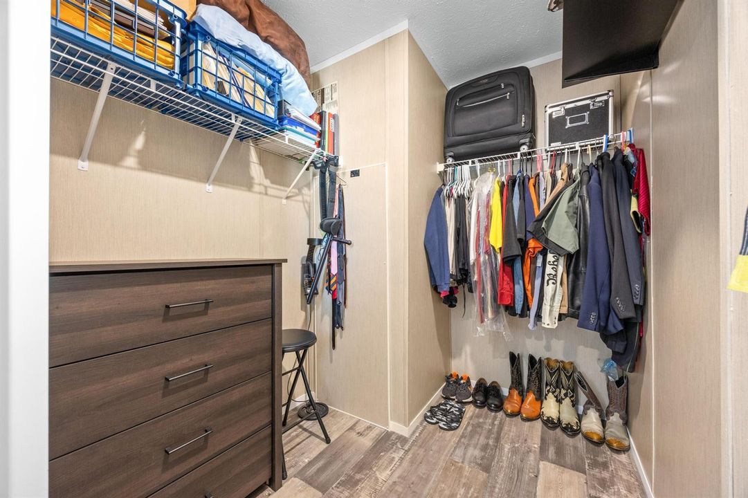 16-Primary-Closet