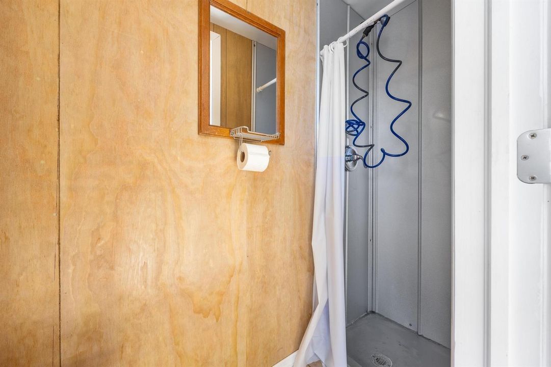 32-Cabana-Bath