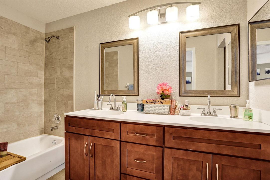 25-web-or-mls-DSC08855