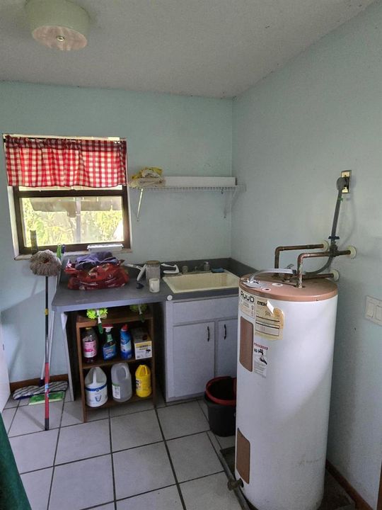 Laundry / Mud Room