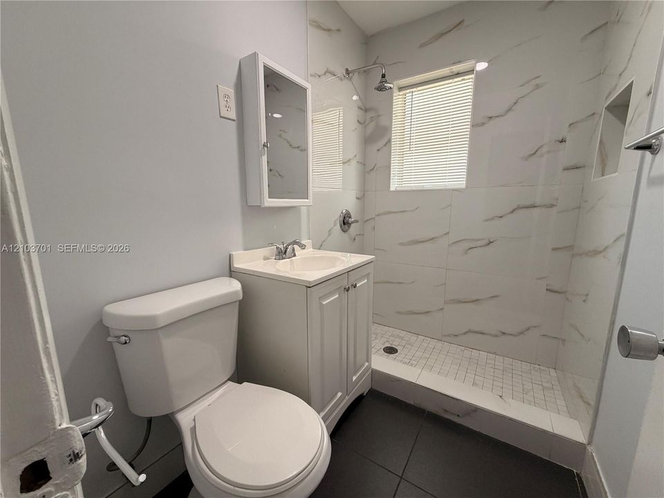 В аренду: $2,300 (1 спален, 1 ванн, 1520 Квадратных фут)