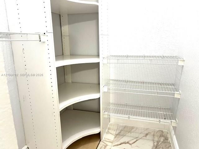 В аренду: $2,900 (3 спален, 2 ванн, 1280 Квадратных фут)
