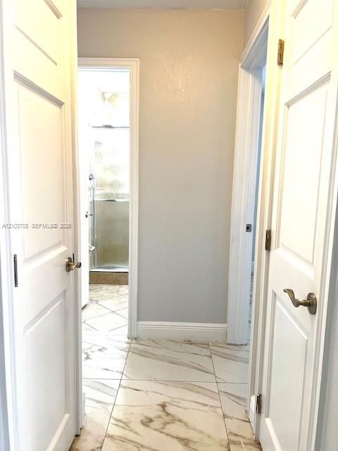 For Rent: $4,195 (4 beds, 3 baths, 1280 Square Feet)