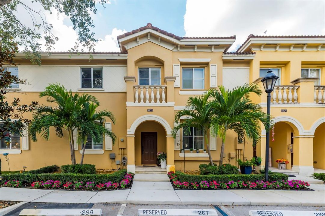 For Sale: $445,000 (3 beds, 2 baths, 1656 Square Feet)
