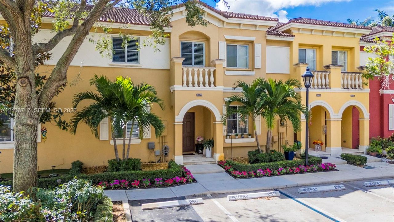 For Sale: $445,000 (3 beds, 2 baths, 1656 Square Feet)