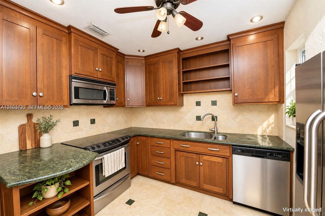 For Sale: $750,000 (0 beds, 0 baths, 1525 Square Feet)