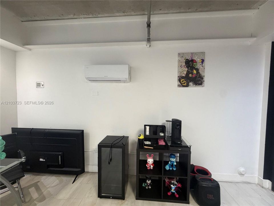 Office 1st floor with A/C