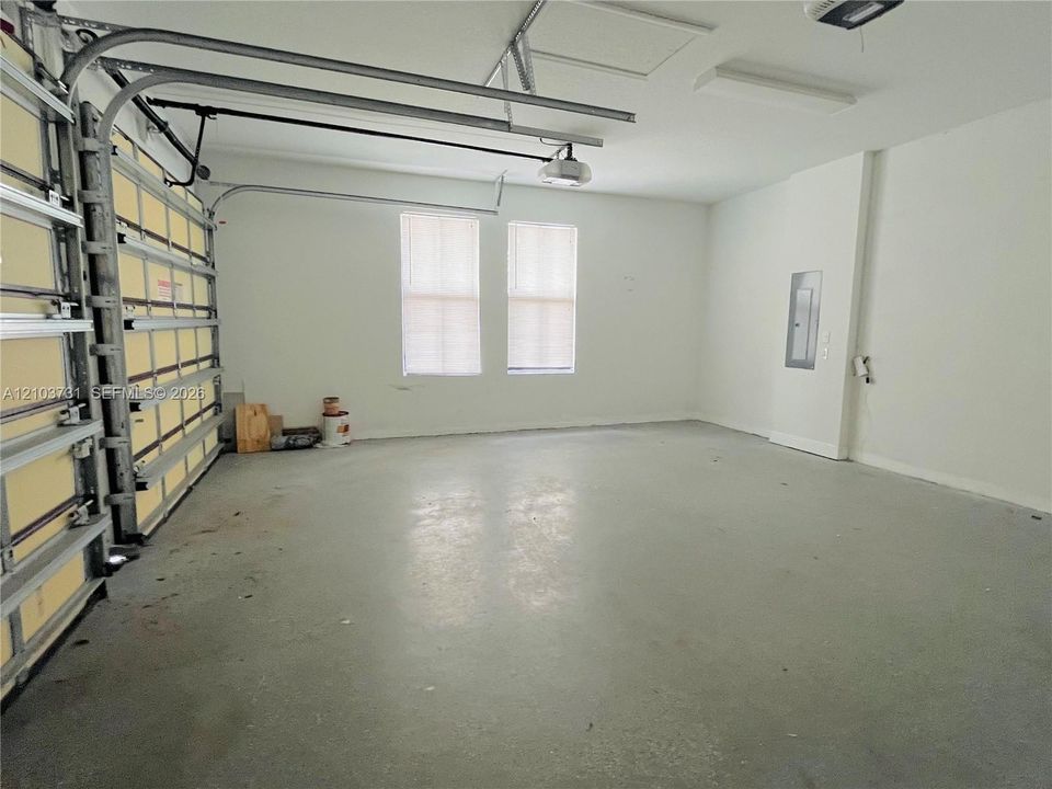 В аренду: $5,900 (4 спален, 3 ванн, 2320 Квадратных фут)