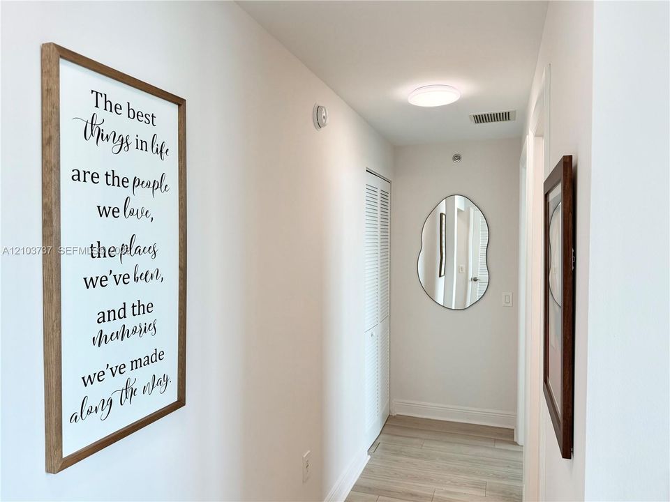 В аренду: $3,500 (3 спален, 2 ванн, 1271 Квадратных фут)