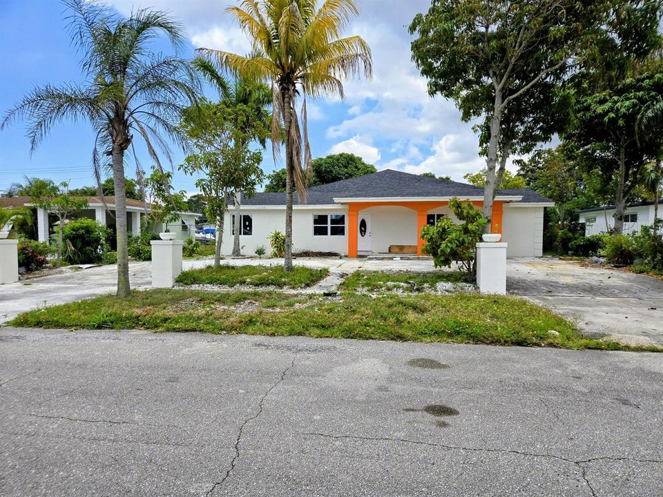 Picture of 424 E Ilex