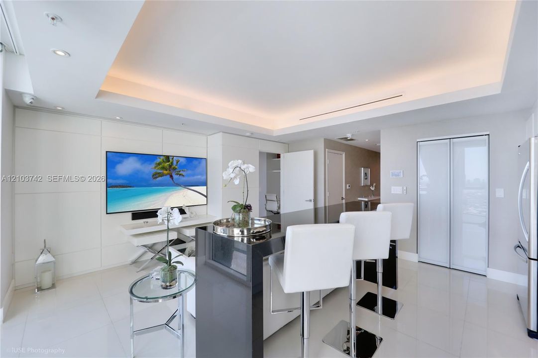 В аренду: $3,250 (1 спален, 1 ванн, 632 Квадратных фут)