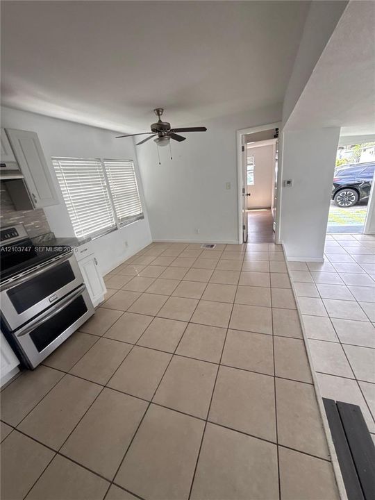 For Sale: $71,900 (3 beds, 2 baths, 888 Square Feet)