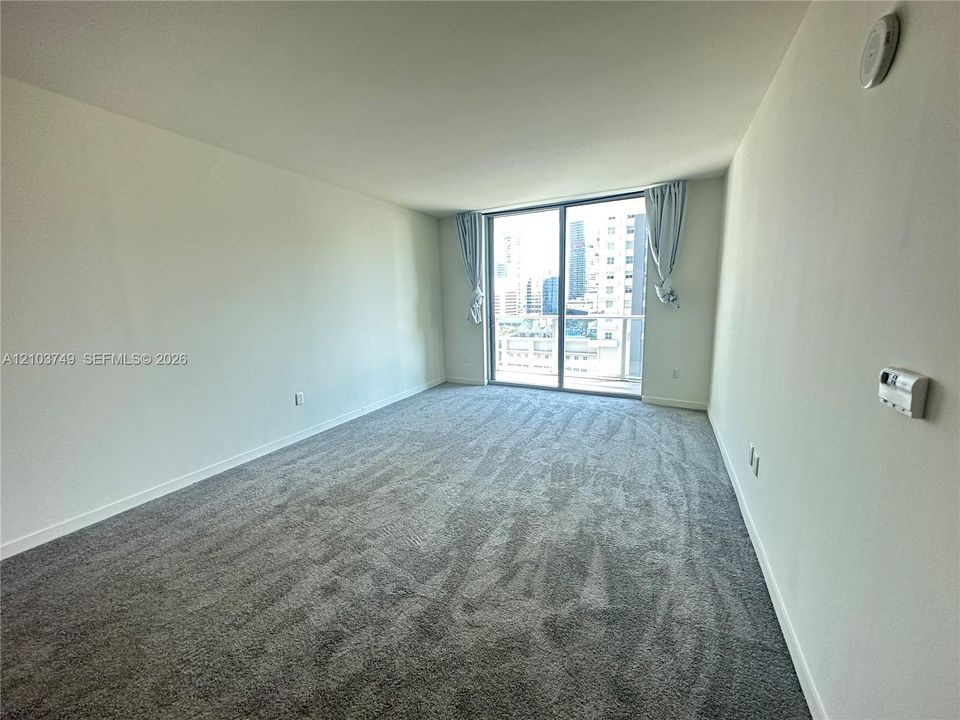 For Rent: $3,700 (2 beds, 2 baths, 921 Square Feet)