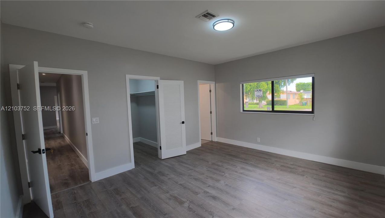 En Venta: $849,888 (4 camas, 3 baños, 2822 Pies cuadrados)