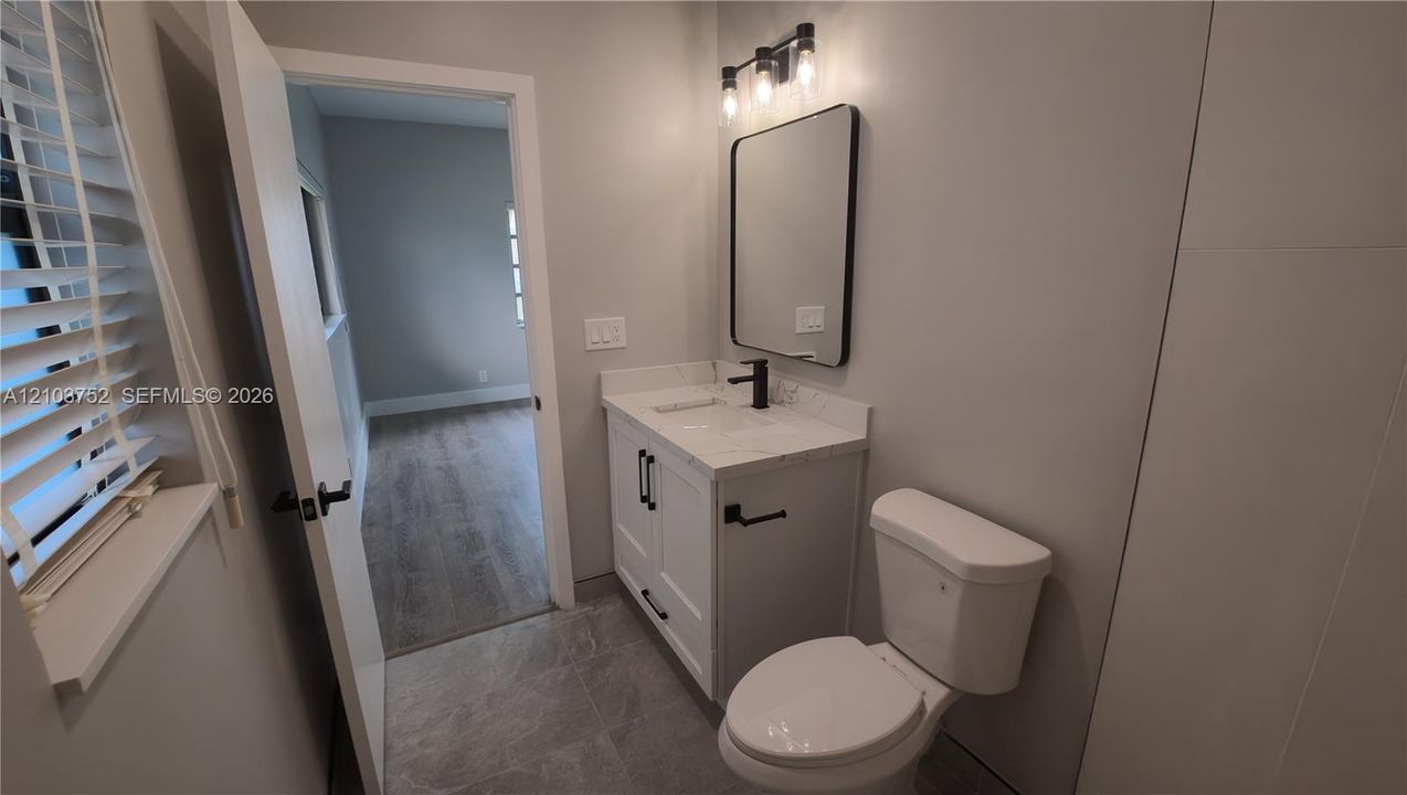 En Venta: $849,888 (4 camas, 3 baños, 2822 Pies cuadrados)