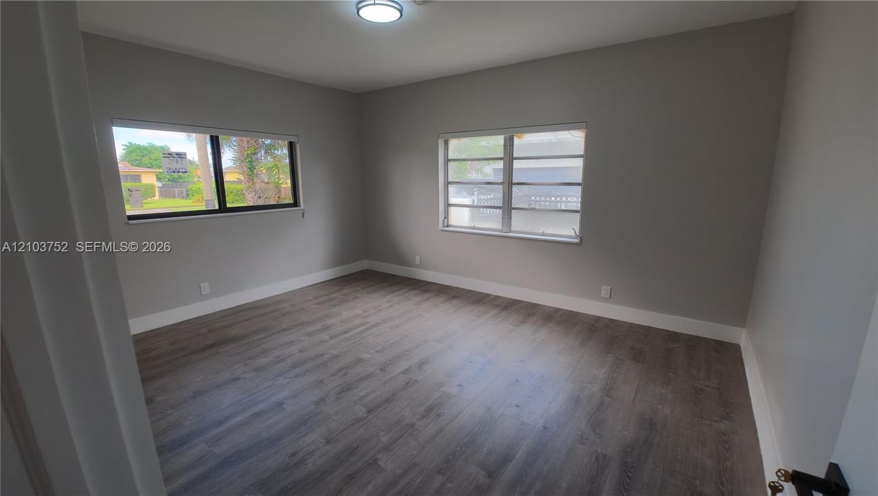 En Venta: $849,888 (4 camas, 3 baños, 2822 Pies cuadrados)