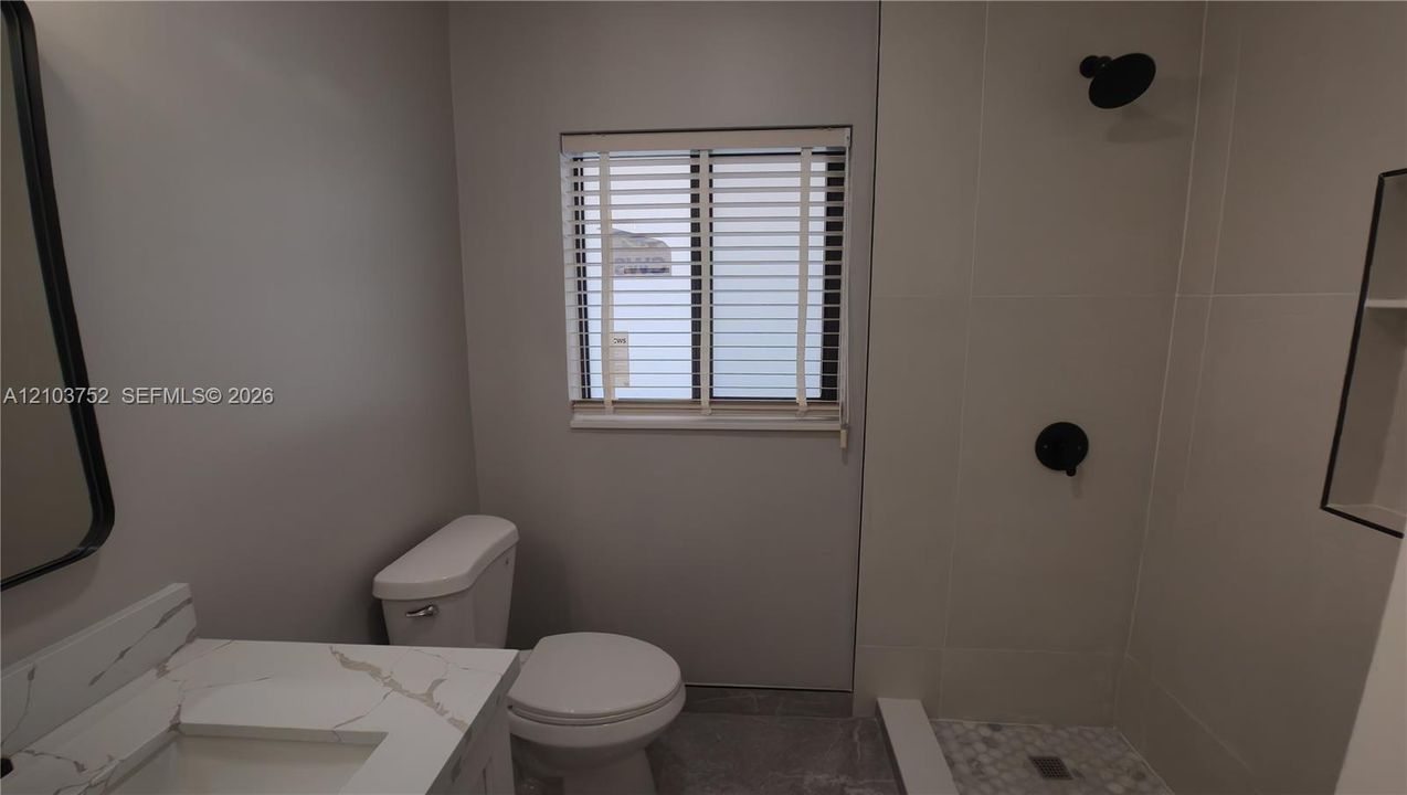 En Venta: $849,888 (4 camas, 3 baños, 2822 Pies cuadrados)