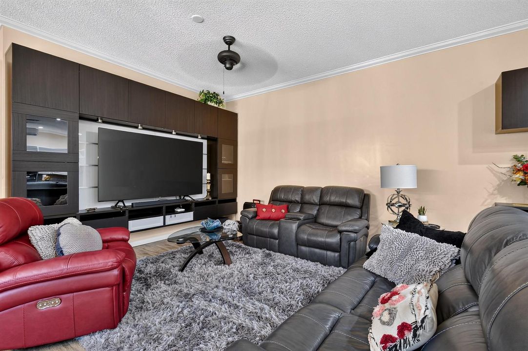 176OrangeDr(24)