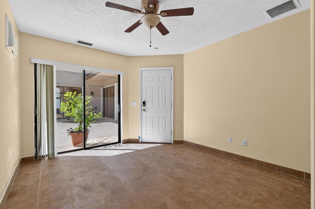 176OrangeDr(67)