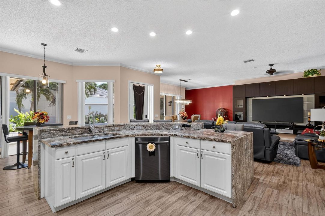 176OrangeDr(31)