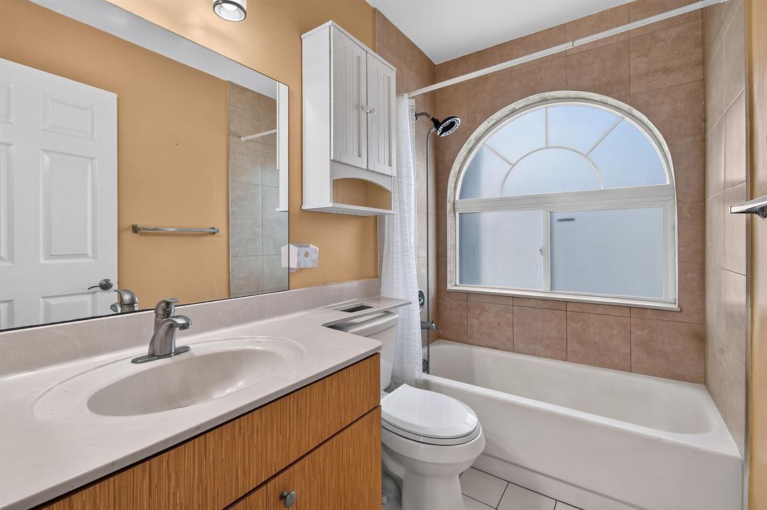 176OrangeDr(68)