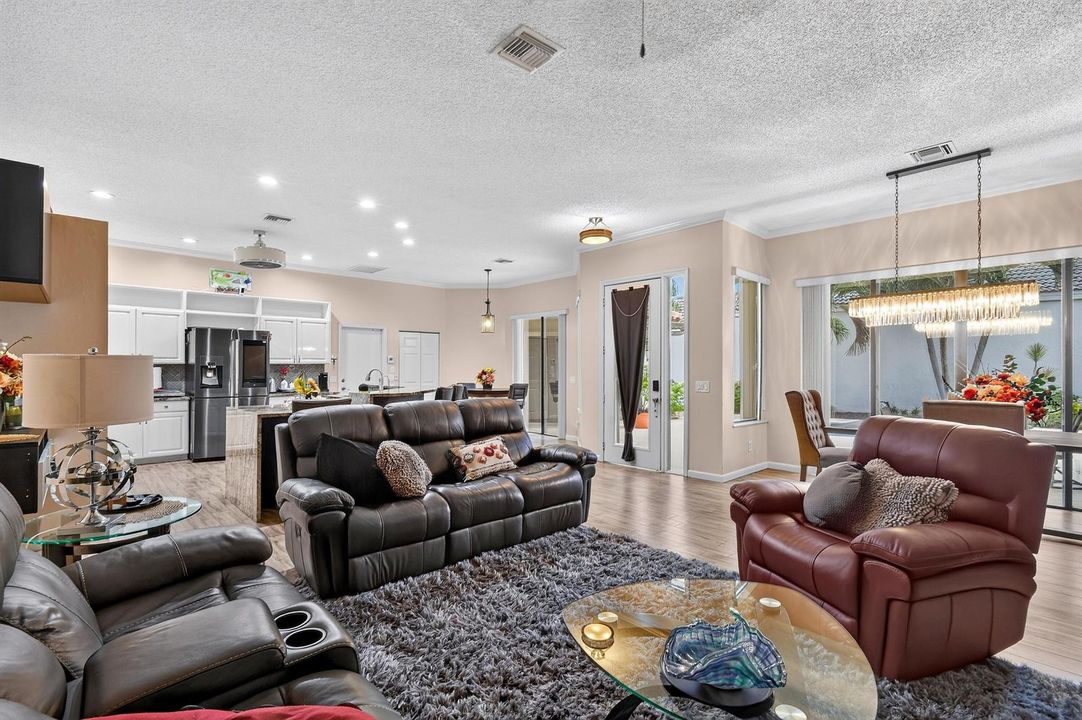 176OrangeDr(22)