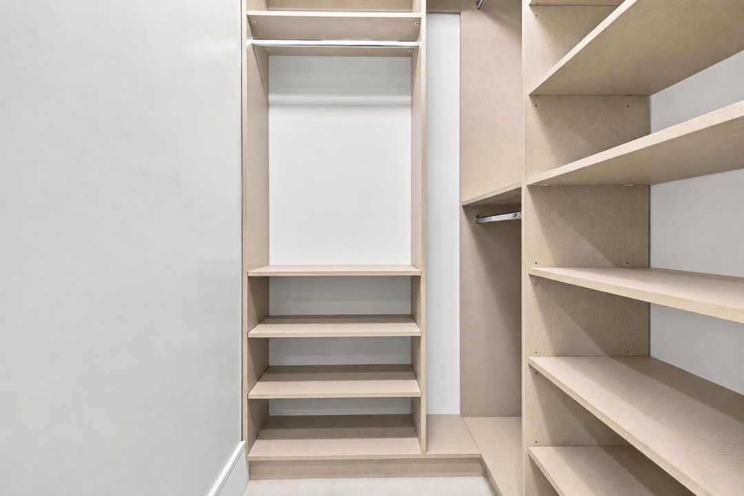 Walk In Closet