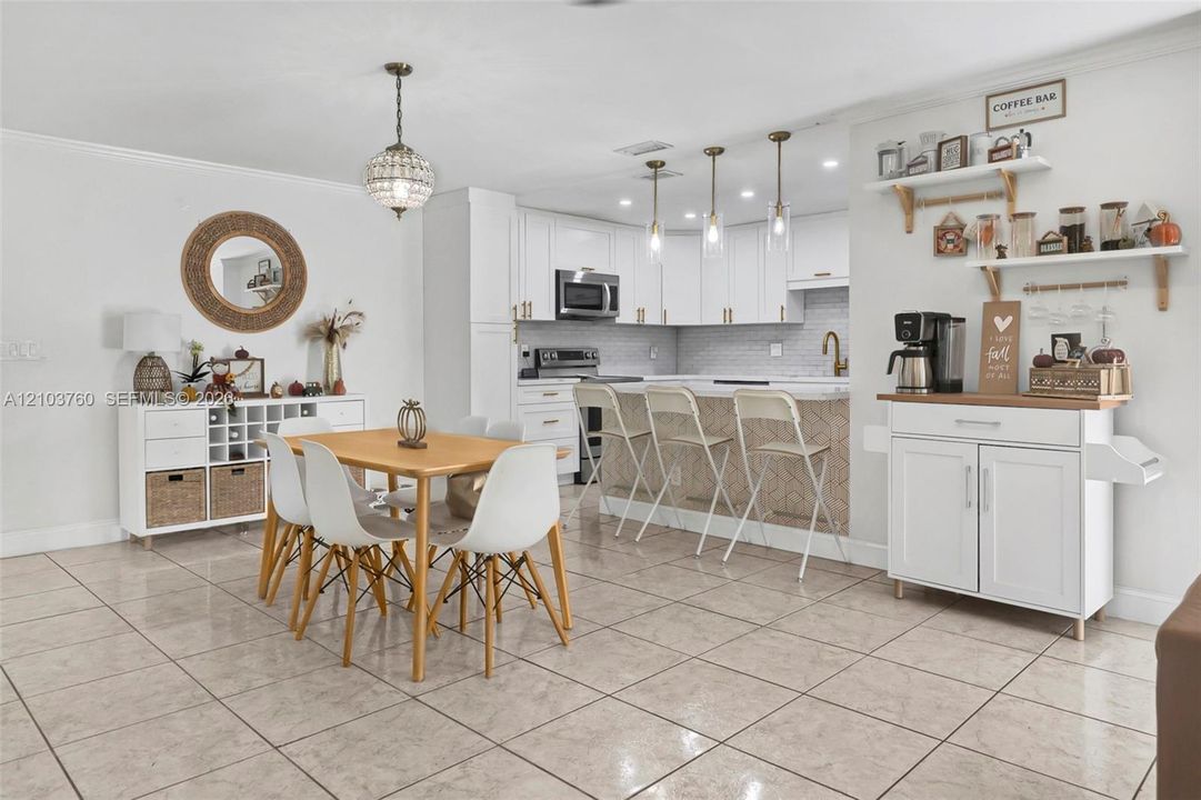 For Sale: $400,000 (3 beds, 2 baths, 1482 Square Feet)