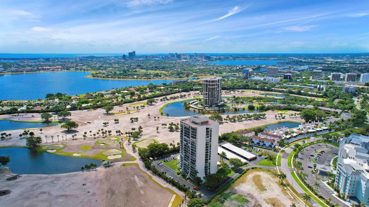 For Rent: $2,200 (2 beds, 2 baths, 1206 Square Feet)