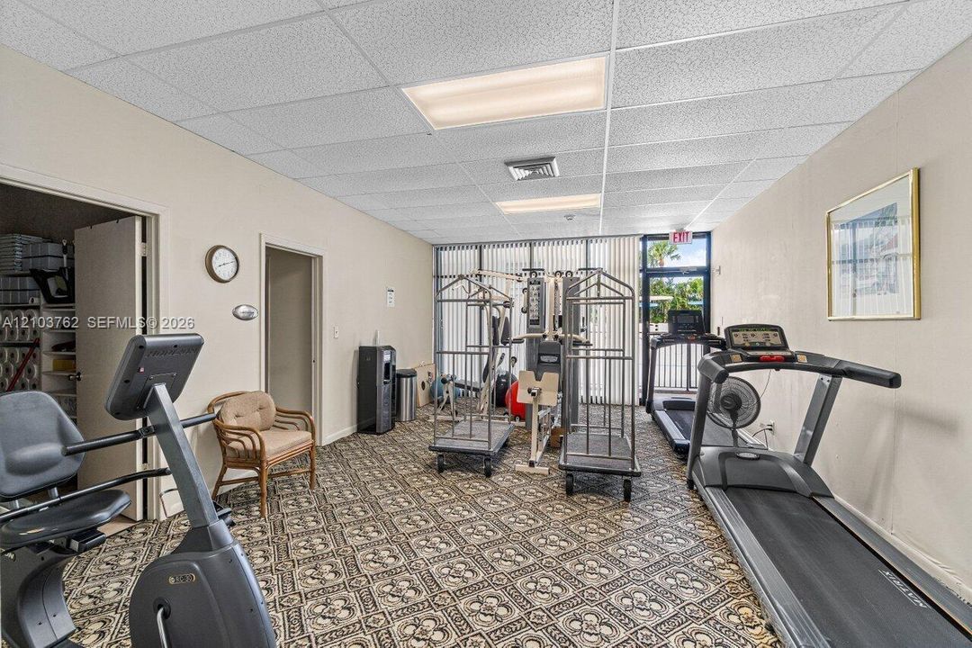 For Rent: $2,200 (2 beds, 2 baths, 1206 Square Feet)