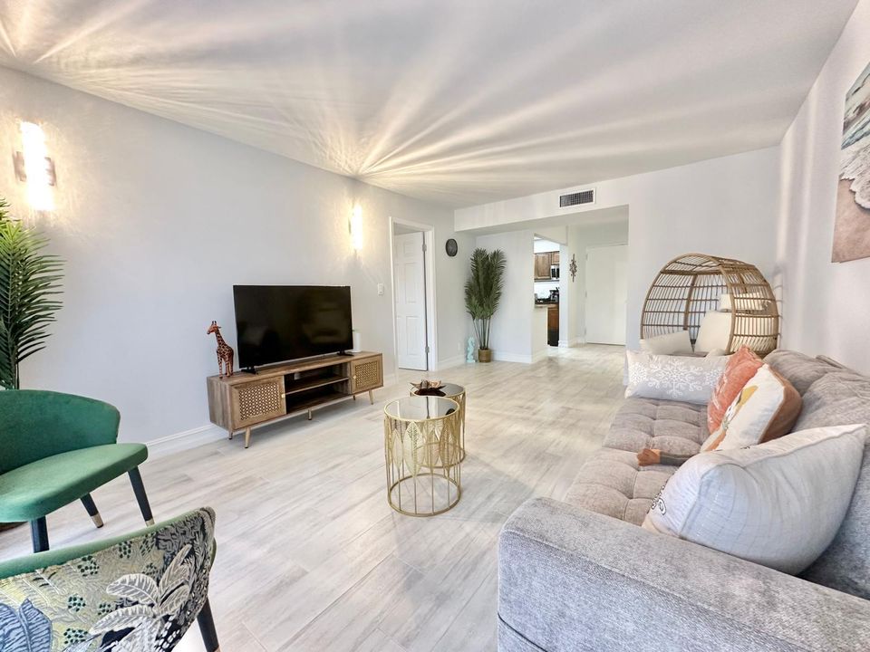 WhatsApp Image 2024-10-30 at 11.22.39_47