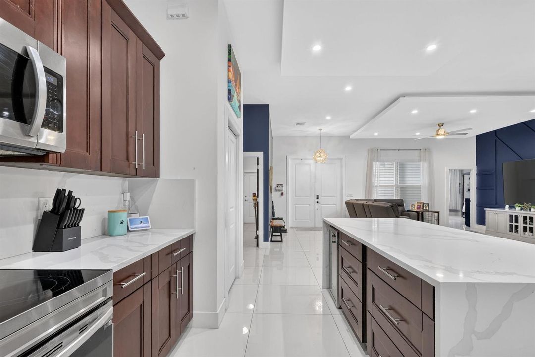 gourmet kitchen with island