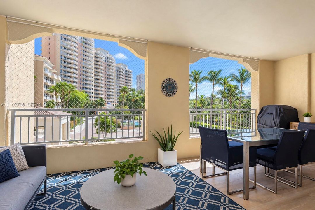На продажу: $2,850,000 (3 спален, 3 ванн, 2602 Квадратных фут)
