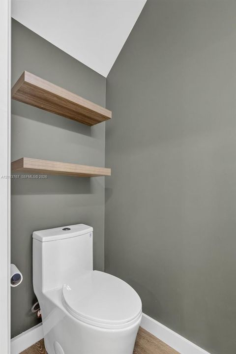 На продажу: $379,000 (3 спален, 2 ванн, 1306 Квадратных фут)