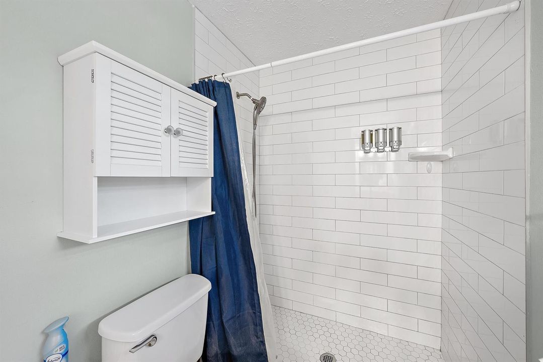 6445 NW Halibut St-12