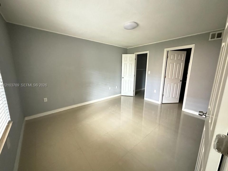 En Renta: $2,350 (2 camas, 2 baños, 979 Pies cuadrados)