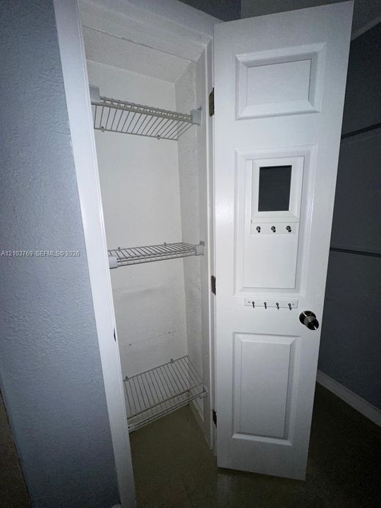 En Renta: $2,350 (2 camas, 2 baños, 979 Pies cuadrados)