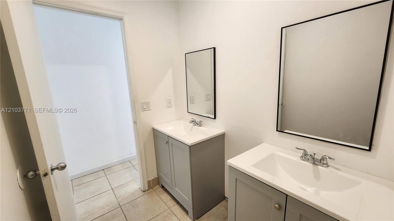 En Renta: $2,250 (2 camas, 1 baños, 1277 Pies cuadrados)