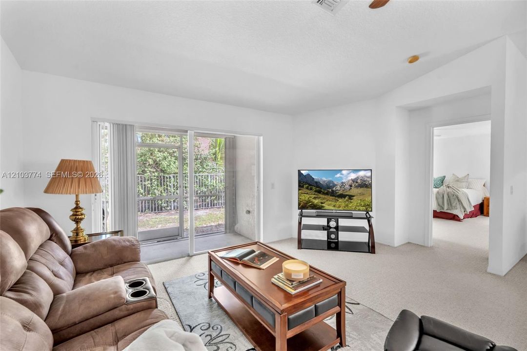 For Sale: $509,000 (2 beds, 2 baths, 1480 Square Feet)