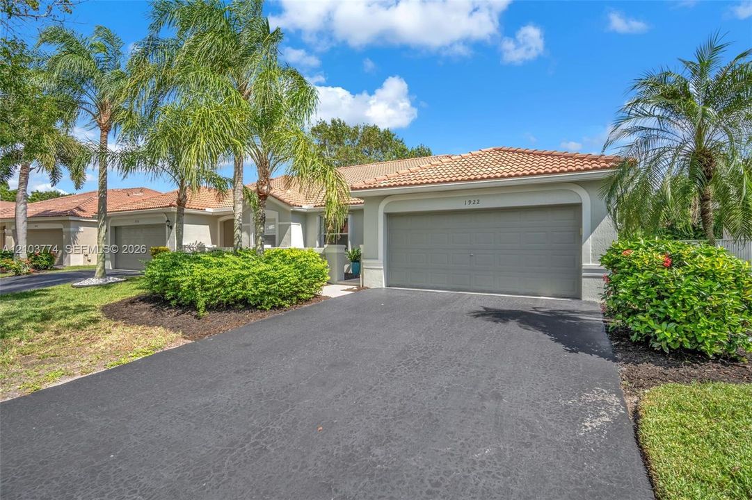 For Sale: $509,000 (2 beds, 2 baths, 1480 Square Feet)