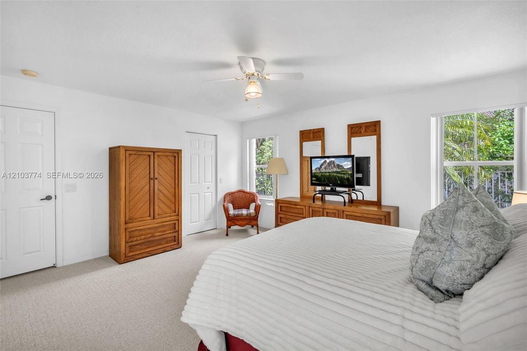 For Sale: $509,000 (2 beds, 2 baths, 1480 Square Feet)